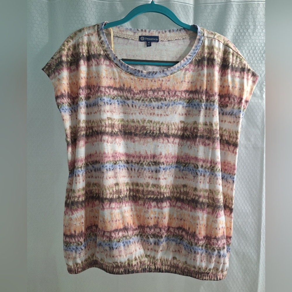 Democracy XL pastel pattern shirt